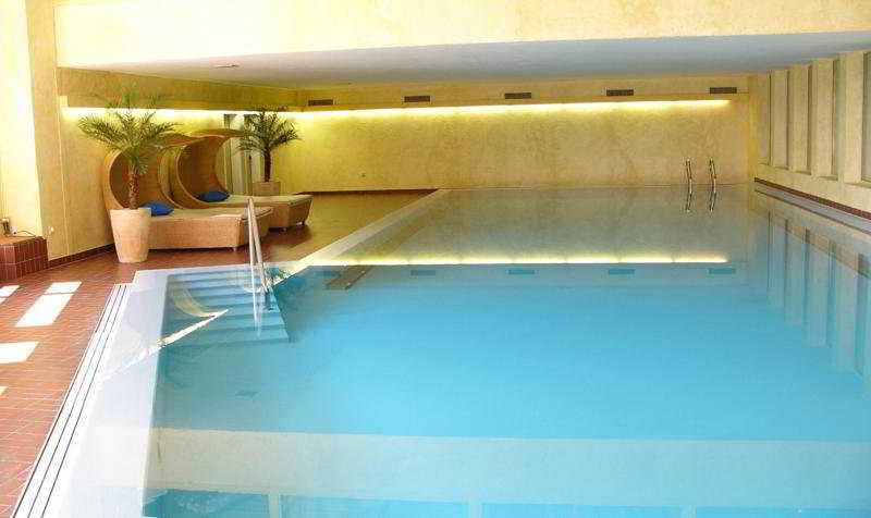 Quadratscha Alpenhotel Samedan Facilidades foto