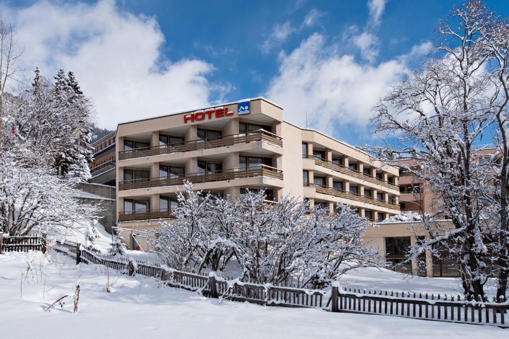 Quadratscha Alpenhotel Samedan Exterior foto